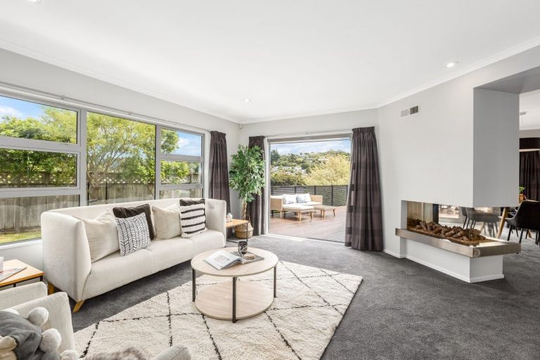 Photo of property in 9a Observatory Close, Whitby, Porirua, 5024