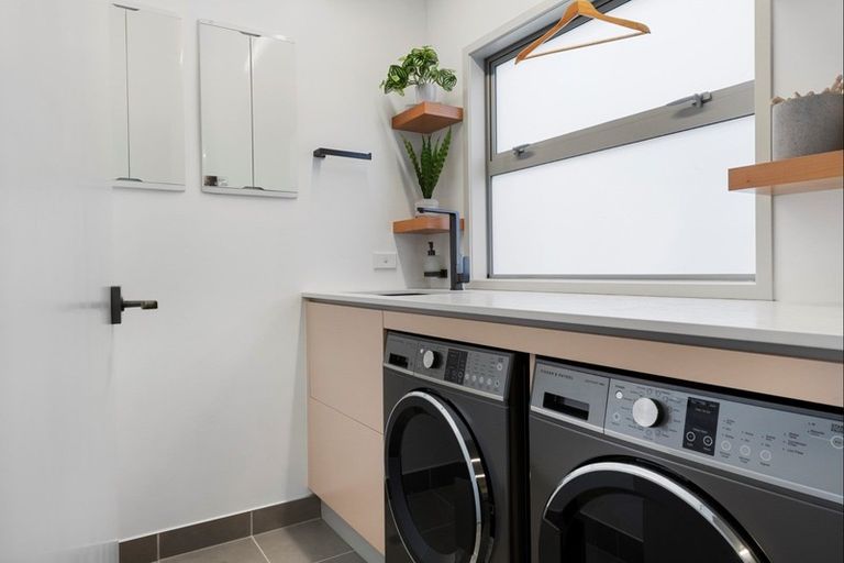 Photo of property in 6a Hart Street, Mount Maunganui, 3116