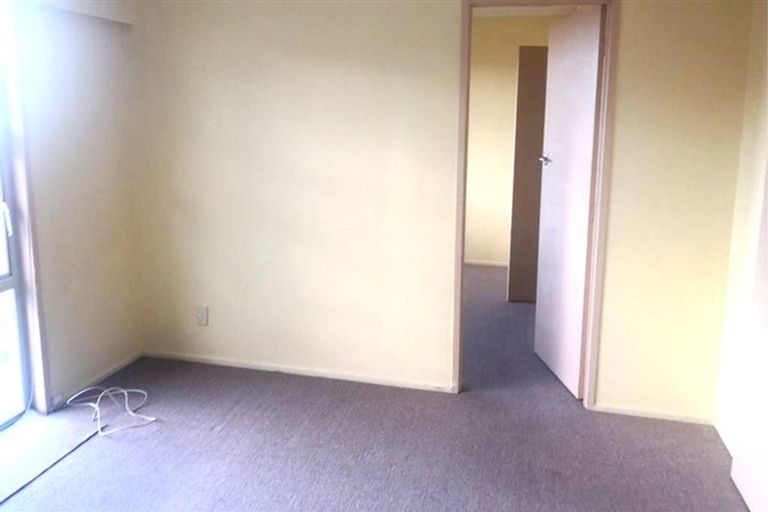 Photo of property in 2/8 Margaret Road, Papatoetoe, Auckland, 2025