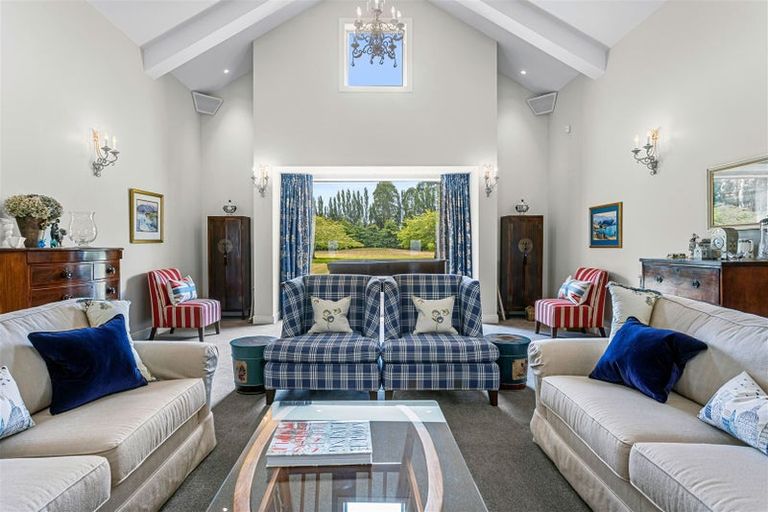 Photo of property in 71 Hussey Road, Northwood, Christchurch, 8051