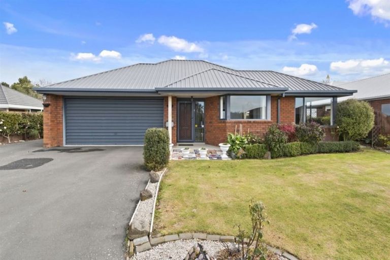 Photo of property in 15 Pearce Place, Kaiapoi, 7630