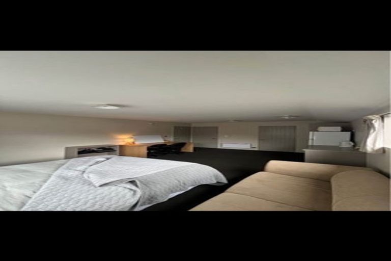 Photo of property in 695 Castle Street North, North Dunedin, Dunedin, 9016