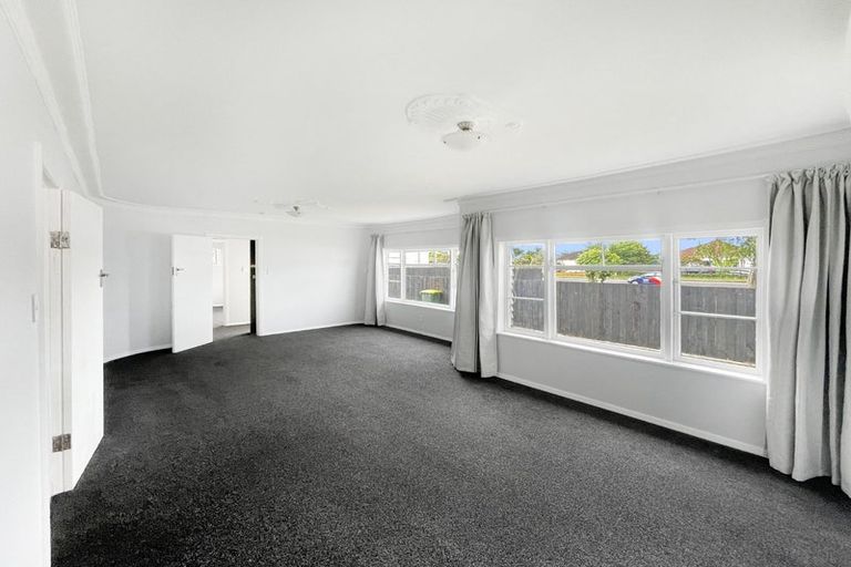 Photo of property in 15 Hannan Street, Levin, 5510