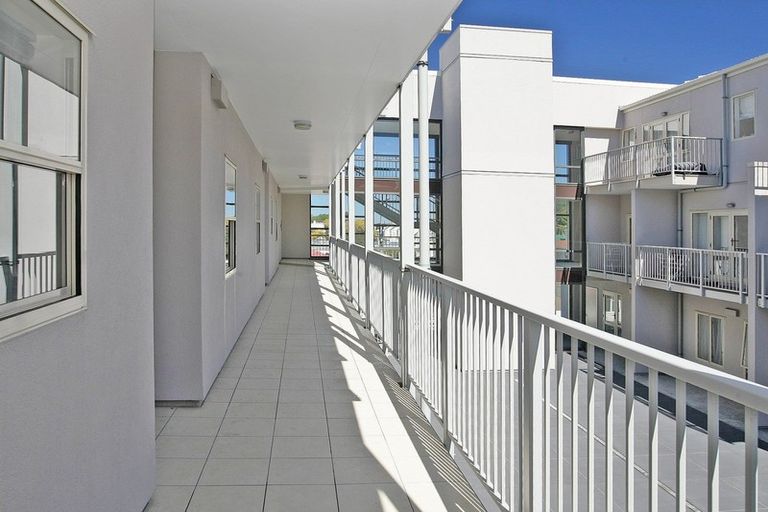 Photo of property in Luxford Villas, 308/72u Herald Street, Berhampore, Wellington, 6023