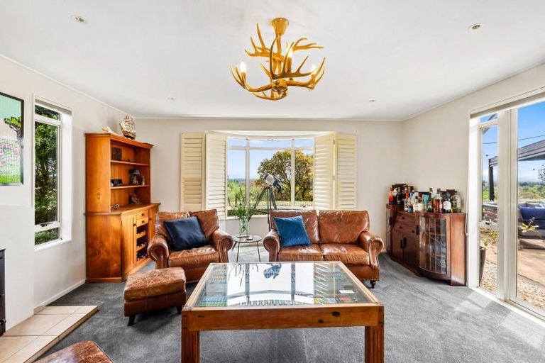 Photo of property in 15 Woodford Heights, Havelock North, 4130