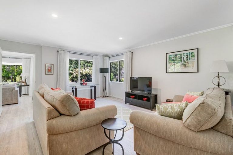 Photo of property in 20 Puhoi Close, Puhoi, Warkworth, 0994