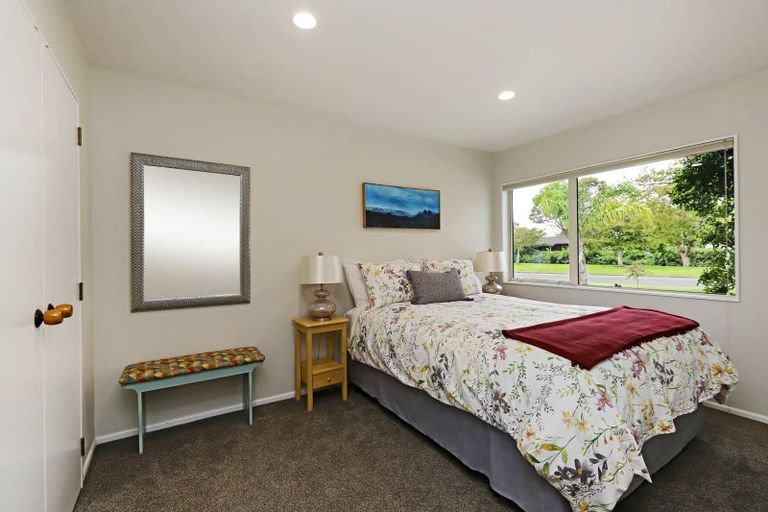 Photo of property in 8 Brompton Drive, Taradale, Napier, 4112