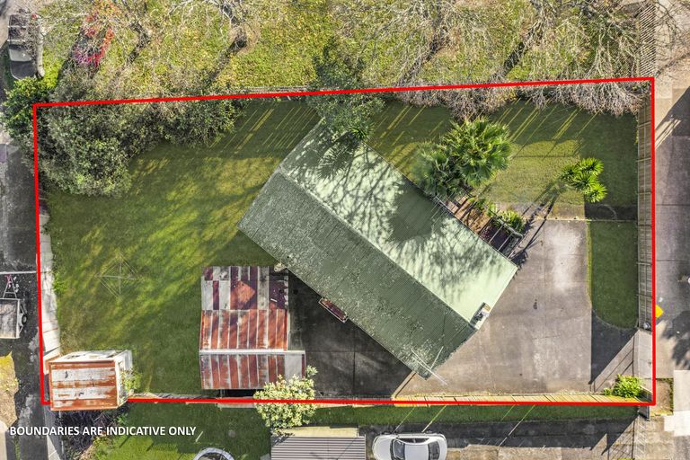 Photo of property in 13c Edinburgh Avenue, Rosehill, Papakura, 2113