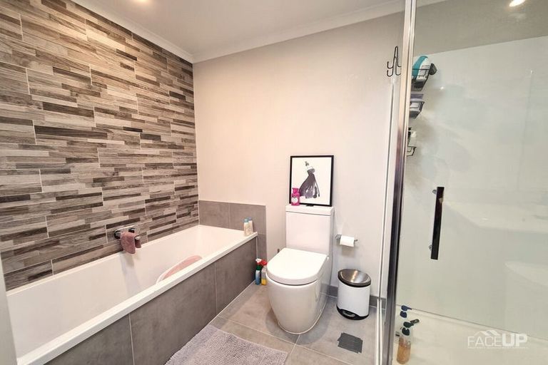 Photo of property in 31 Walter Merton Road, Hobsonville, Auckland, 0616
