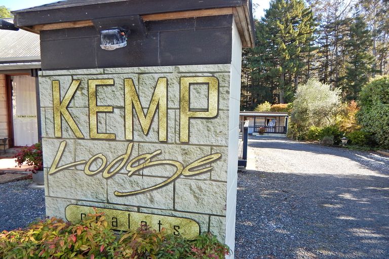 Photo of property in (kemp Lodge), 134a-c Kerikeri Road, Kerikeri, 0230