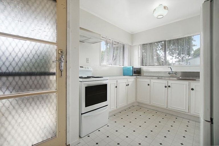 Photo of property in 1/39 Landscape Road, Papatoetoe, Auckland, 2025