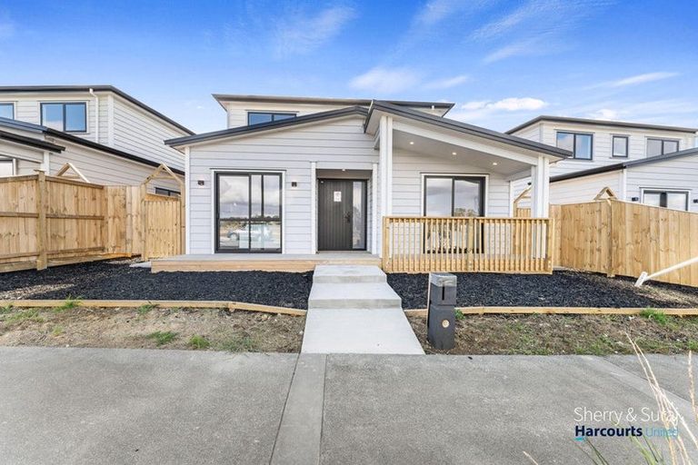 Photo of property in 71 Tributary Parade, Karaka, Papakura, 2113