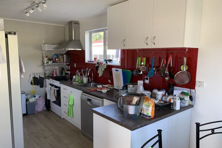 Photo of property in 25 Nassau Avenue, Grenada North, Wellington, 5028