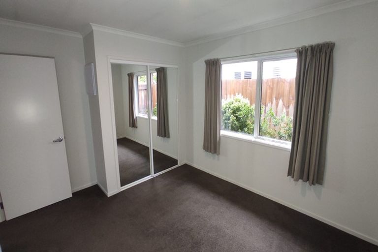 Photo of property in 947 Colombo Street, St Albans, Christchurch, 8014
