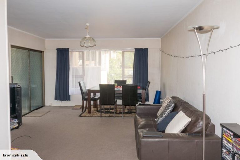 Photo of property in 3/320 Pakuranga Road, Pakuranga Heights, Auckland, 2010