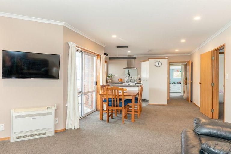 Photo of property in 14 Gladstone Street, Westport, 7825