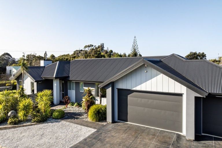 Photo of property in 56 Parapara Beach Road, Parapara, Takaka, 7182