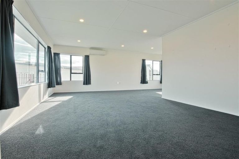 Photo of property in 10 Glamorgan Avenue, Tamatea, Napier, 4112