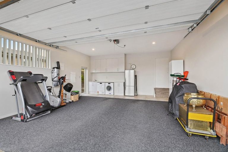 Photo of property in 96 Babich Road North, Ranui, Auckland, 0612