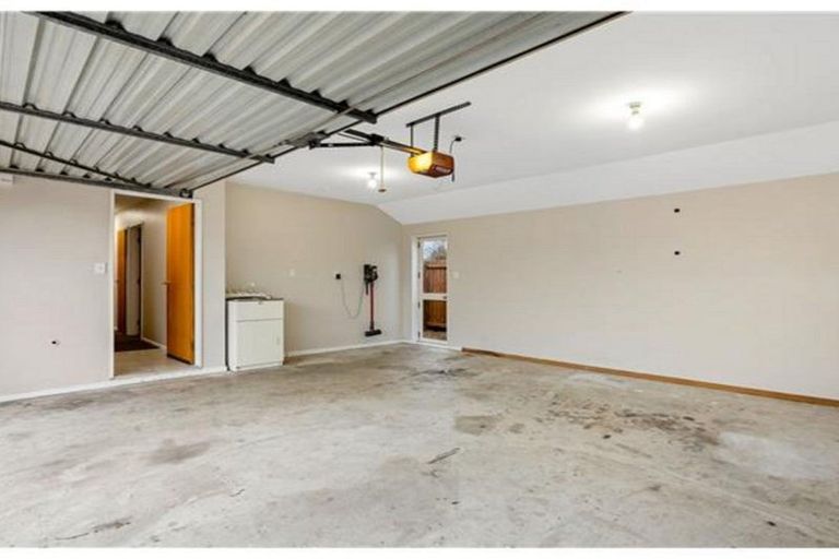 Photo of property in 16 Wrights Road, Addington, Christchurch, 8024