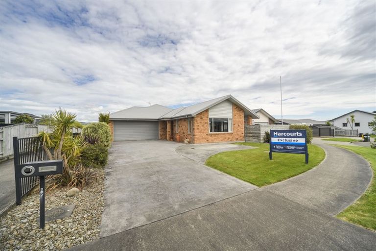 Photo of property in 25 Pegasus Place, Kelvin Grove, Palmerston North, 4414