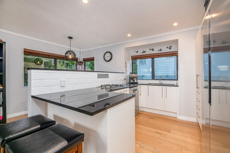 Photo of property in 17 Gallony Avenue, Massey, Auckland, 0614