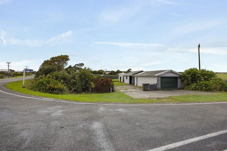 Photo of property in 1 Wood Street, Kakaramea, Patea, 4598