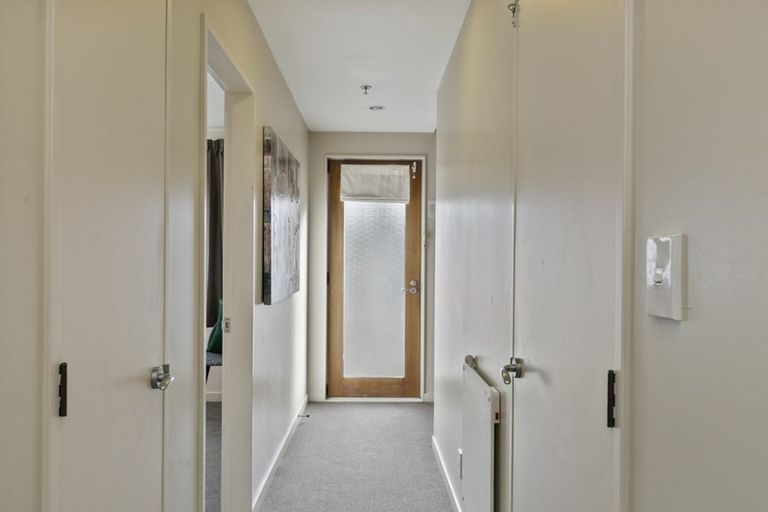 Photo of property in 201 Tasman Street, Mount Cook, Wellington, 6021