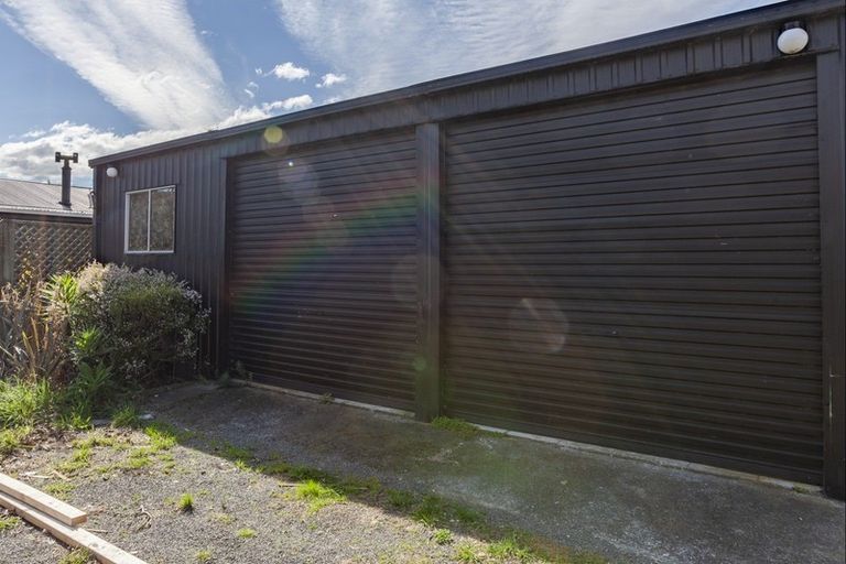 Photo of property in 20 Franklin Street, Porangahau, 4291
