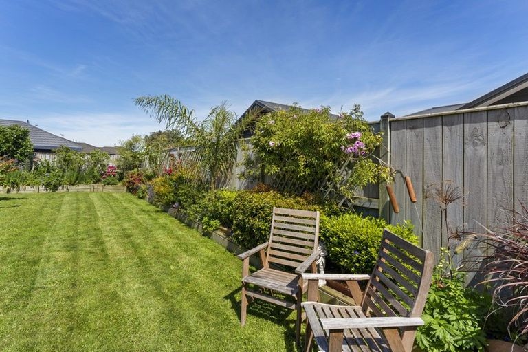 Photo of property in 58 Parnell Heights Drive, Kelvin Grove, Palmerston North, 4414