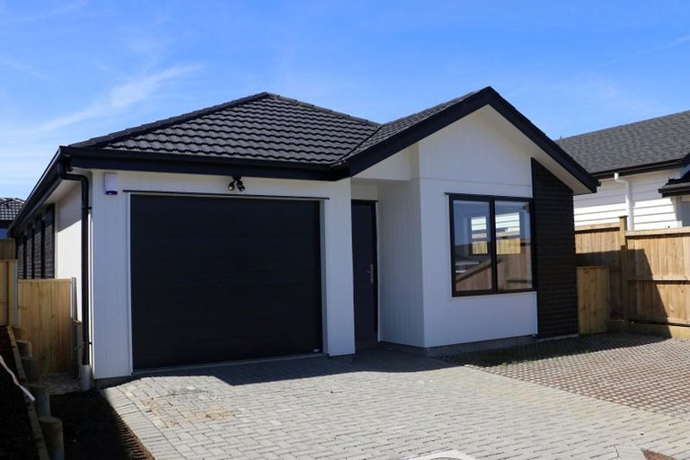 Photo of property in 9b Enchantment Lane, Karaka, Papakura, 2113