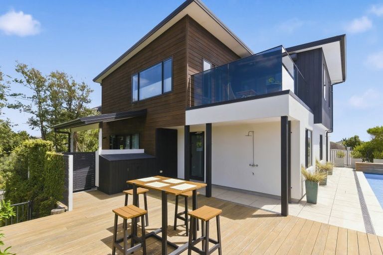 Photo of property in 24 Rosetta Road, Raumati South, Paraparaumu, 5032