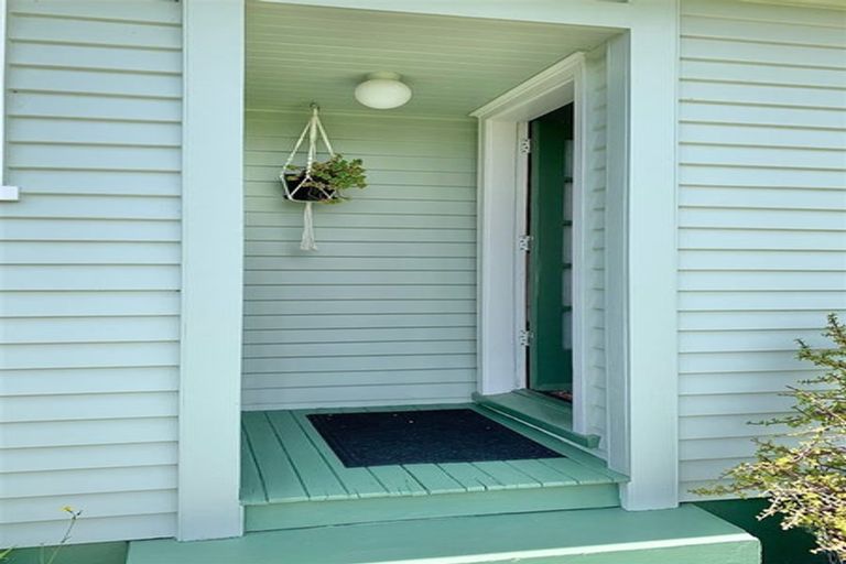 Photo of property in 71 Racecourse Road, Waipukurau, 4200