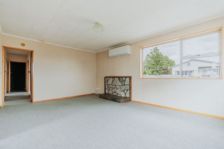 Photo of property in 12 Cowper Street, Milton, 9220