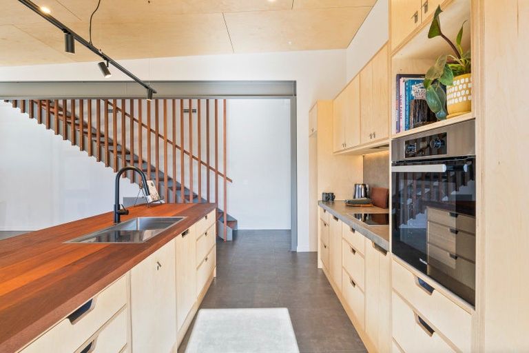 Photo of property in 4 Mirek Street, Waikanae, 5036