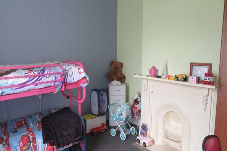 Photo of property in 14 High Street, Waimate, 7924