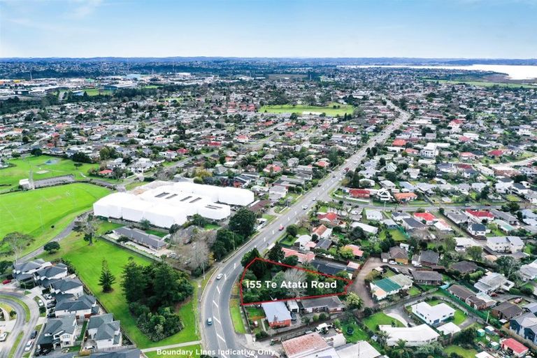 Photo of property in 155 Te Atatu Road, Te Atatu South, Auckland, 0610
