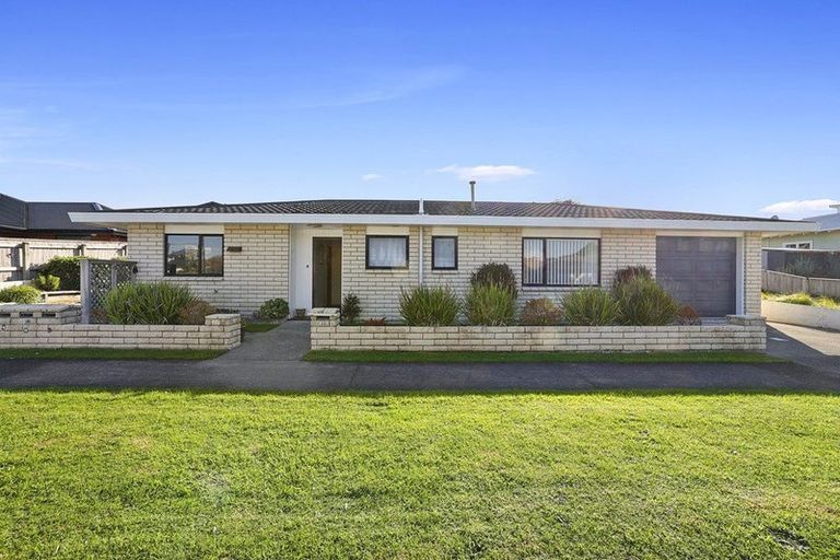 Photo of property in 1/30 Whiteley Street, Moturoa, New Plymouth, 4310