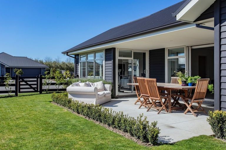Photo of property in 11 Gerard Place, Rangiora, 7400