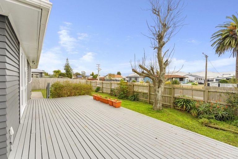 Photo of property in 9 Ngaire Street, Longburn, Palmerston North, 4412