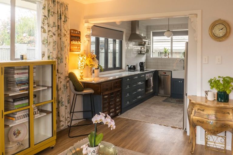 Photo of property in 144 Main North Road, Papanui, Christchurch, 8052