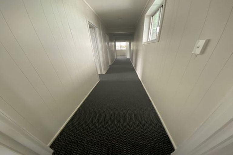 Photo of property in 74 Bader Drive, Mangere, Auckland, 2022