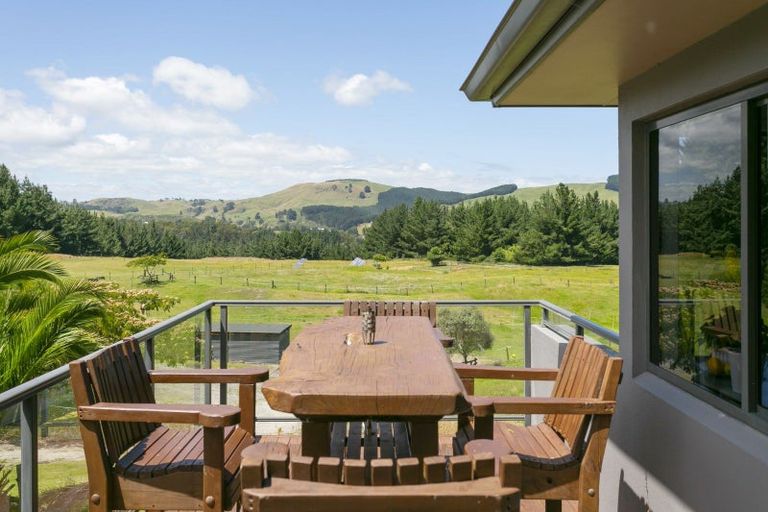 Photo of property in 864 Whangamata Road, Kinloch, Taupo, 3377