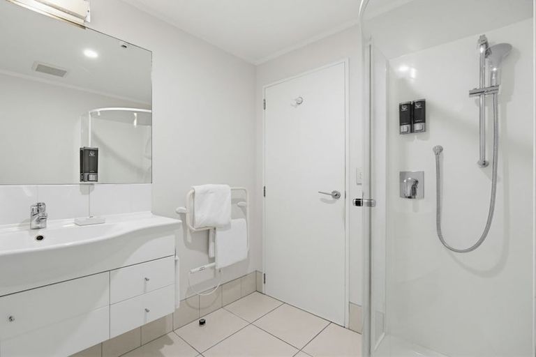 Photo of property in Beachpoint Apartments, 2/5 West End Road, Ohope, 3121