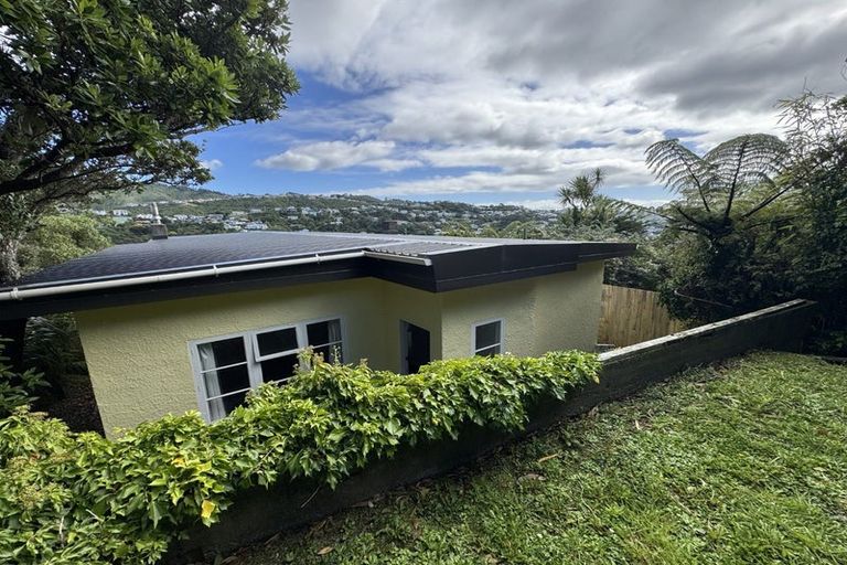 Photo of property in 5 Harland Street, Brooklyn, Wellington, 6021