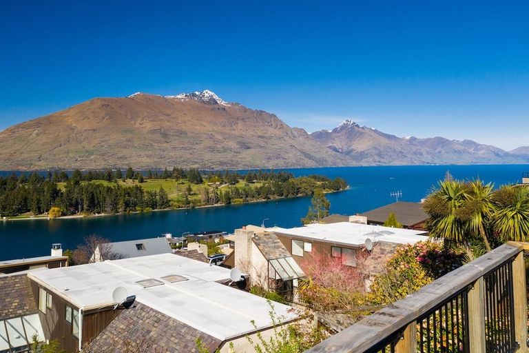 Photo of property in 49 Panorama Terrace, Queenstown, 9300