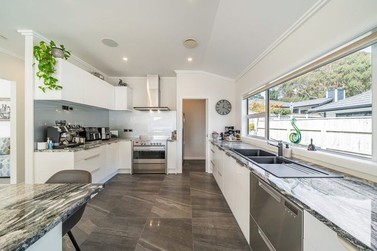 Photo of property in 62 Banks Boulevard, Whitby, Porirua, 5024