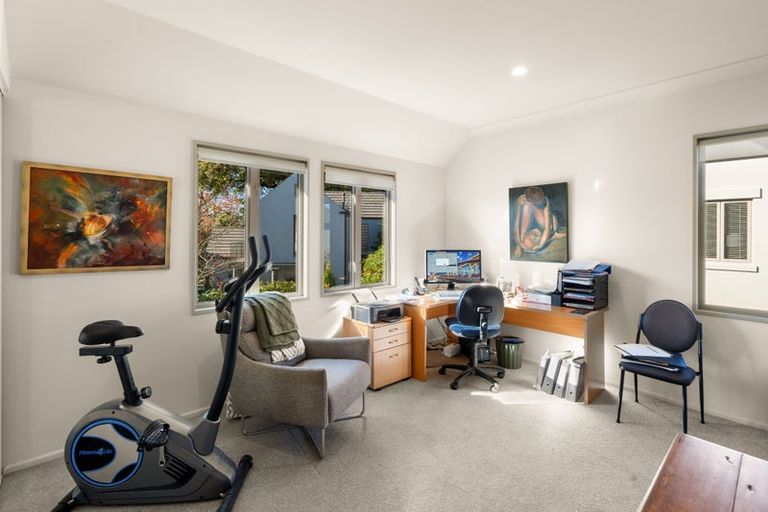 Photo of property in 42 Mcdougall Avenue, St Albans, Christchurch, 8014