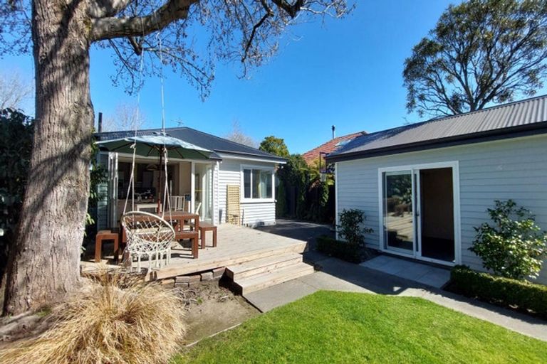 Photo of property in 18 Norfolk Street, St Albans, Christchurch, 8052