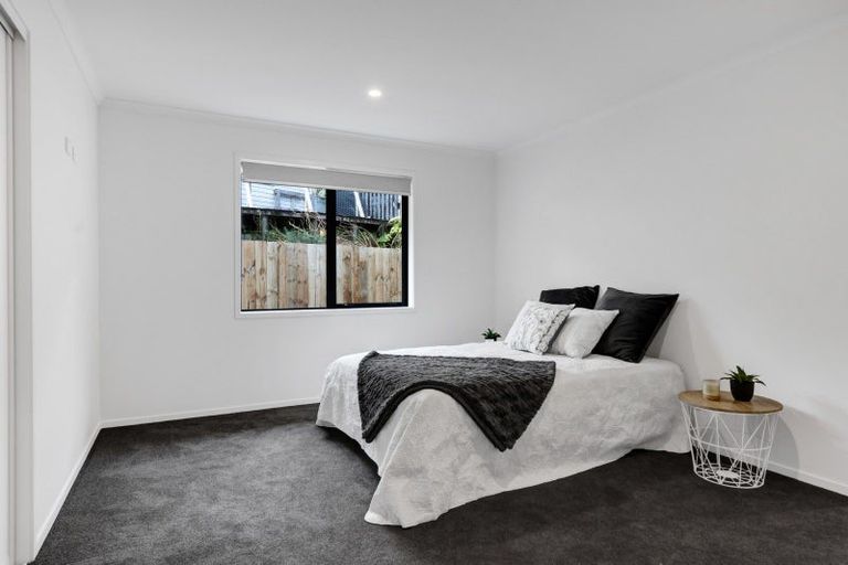 Photo of property in 10a Winstone Place, Highlands Park, New Plymouth, 4312